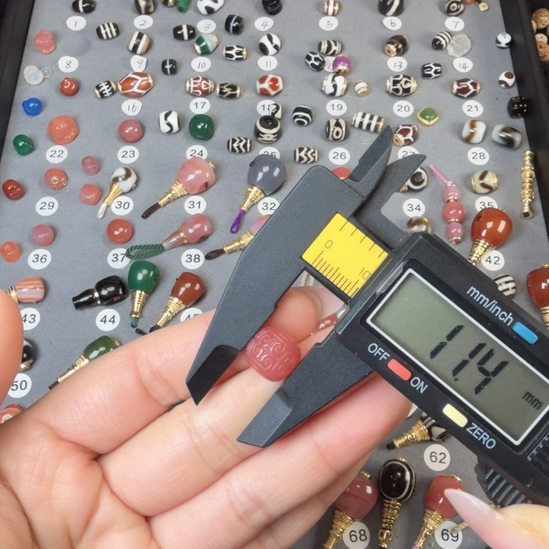 玛瑙/玉髓未镶嵌饰品