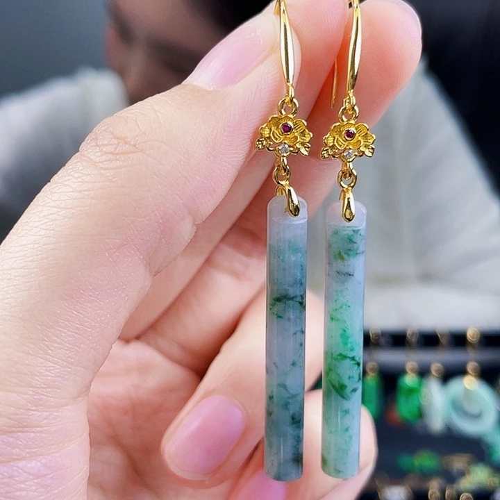 翡翠耳饰未镶嵌饰品