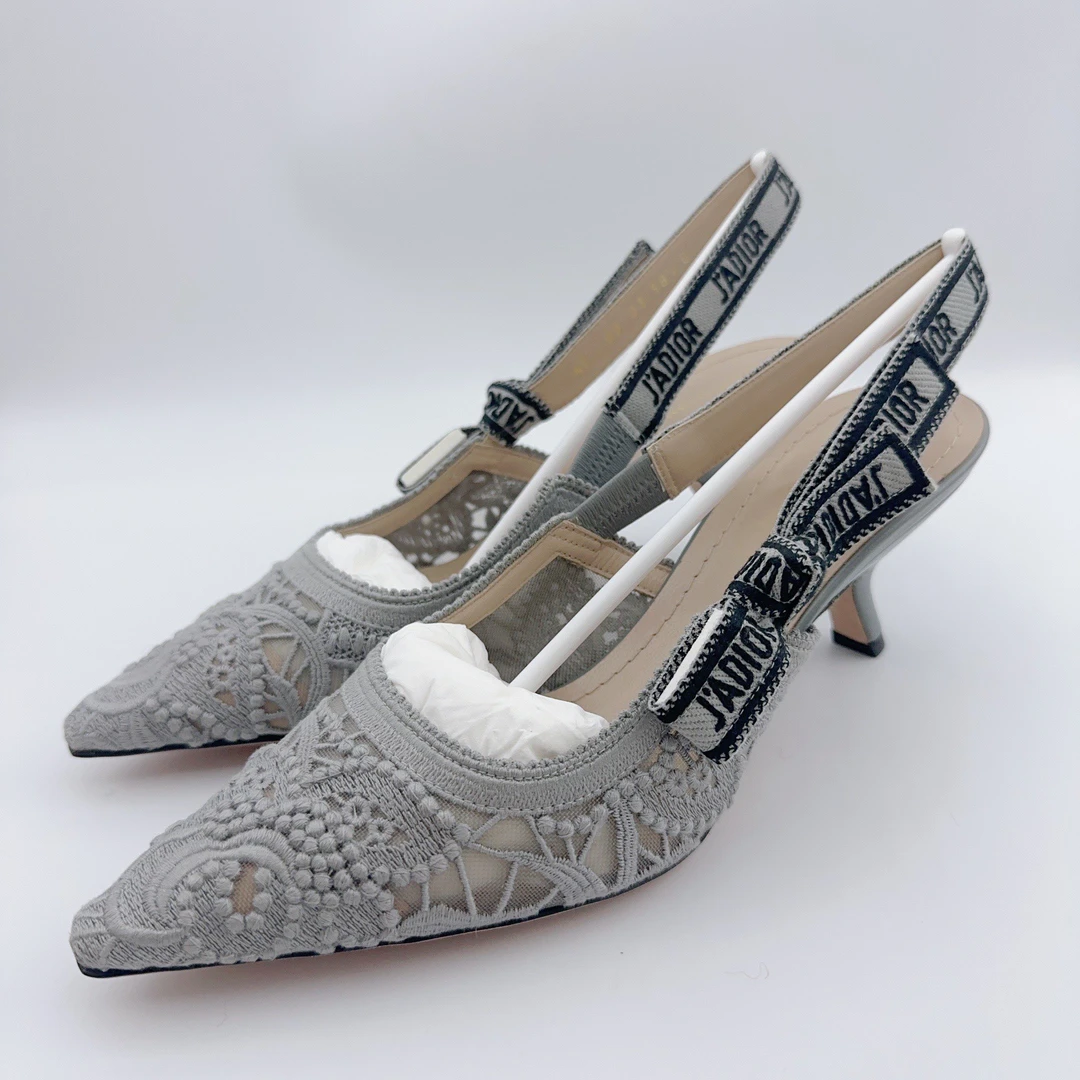 未使用 DIOR/迪奥 38.5码/新款蕾丝迪奥小猫跟/01496