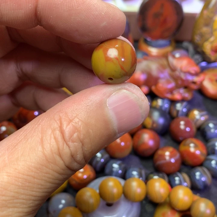 J***金未镶嵌玛瑙/玉髓珠宝奇石