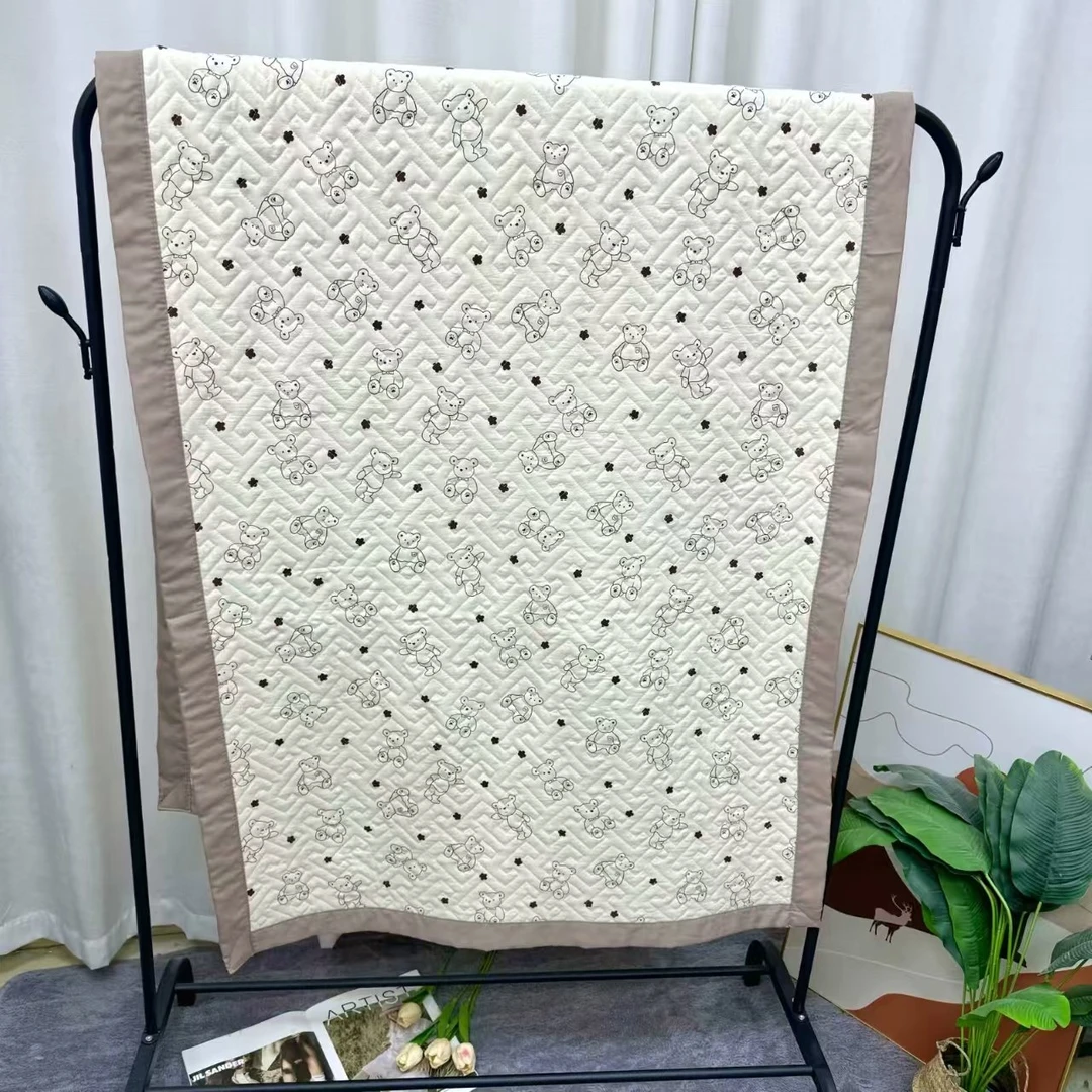 学生宿舍床盖四季款开学必备双面三层夹棉可机洗防滑盖毯单人床单