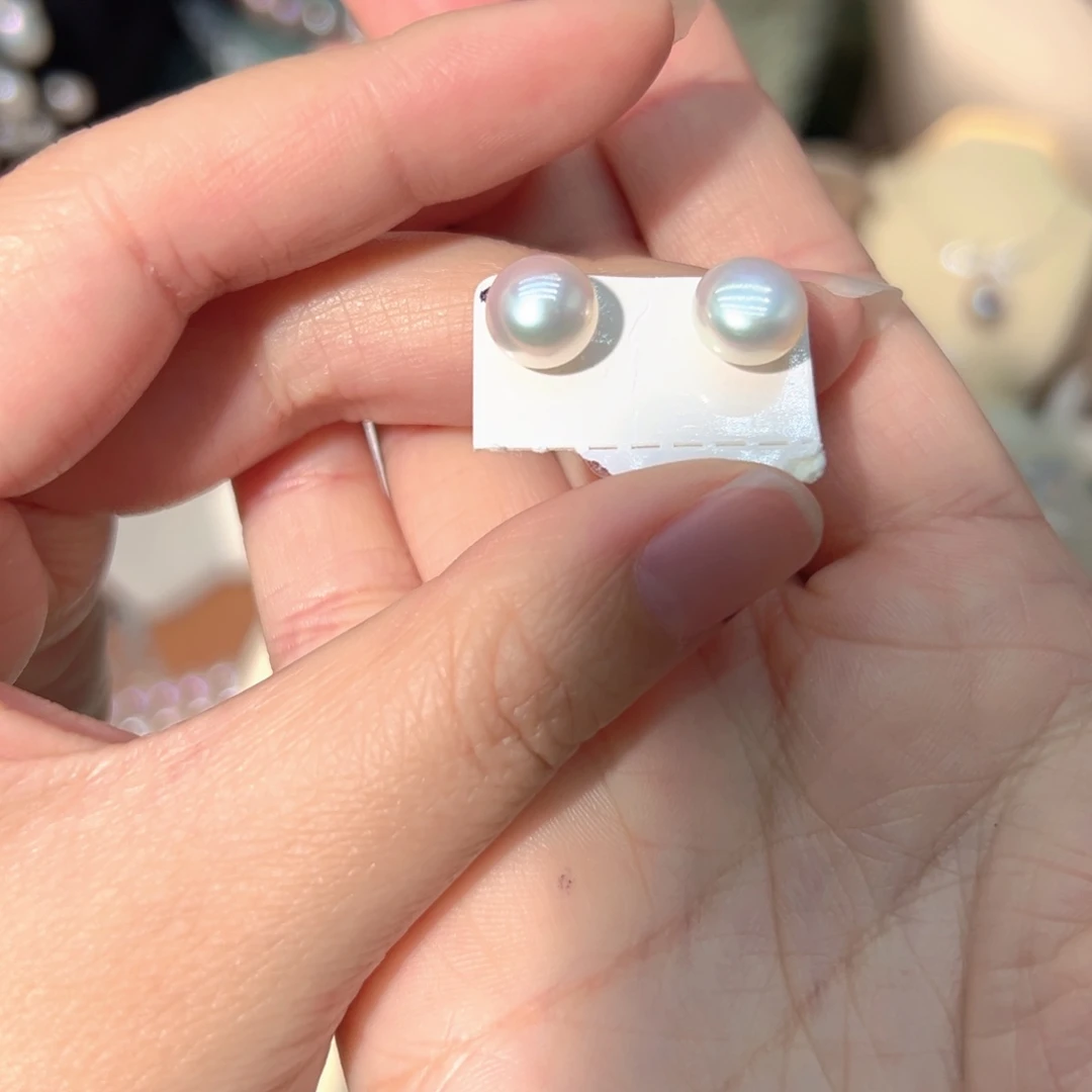 淡水珍珠8到9mM之间馒头珍珠正面微瑕 特别亮银S925镶嵌