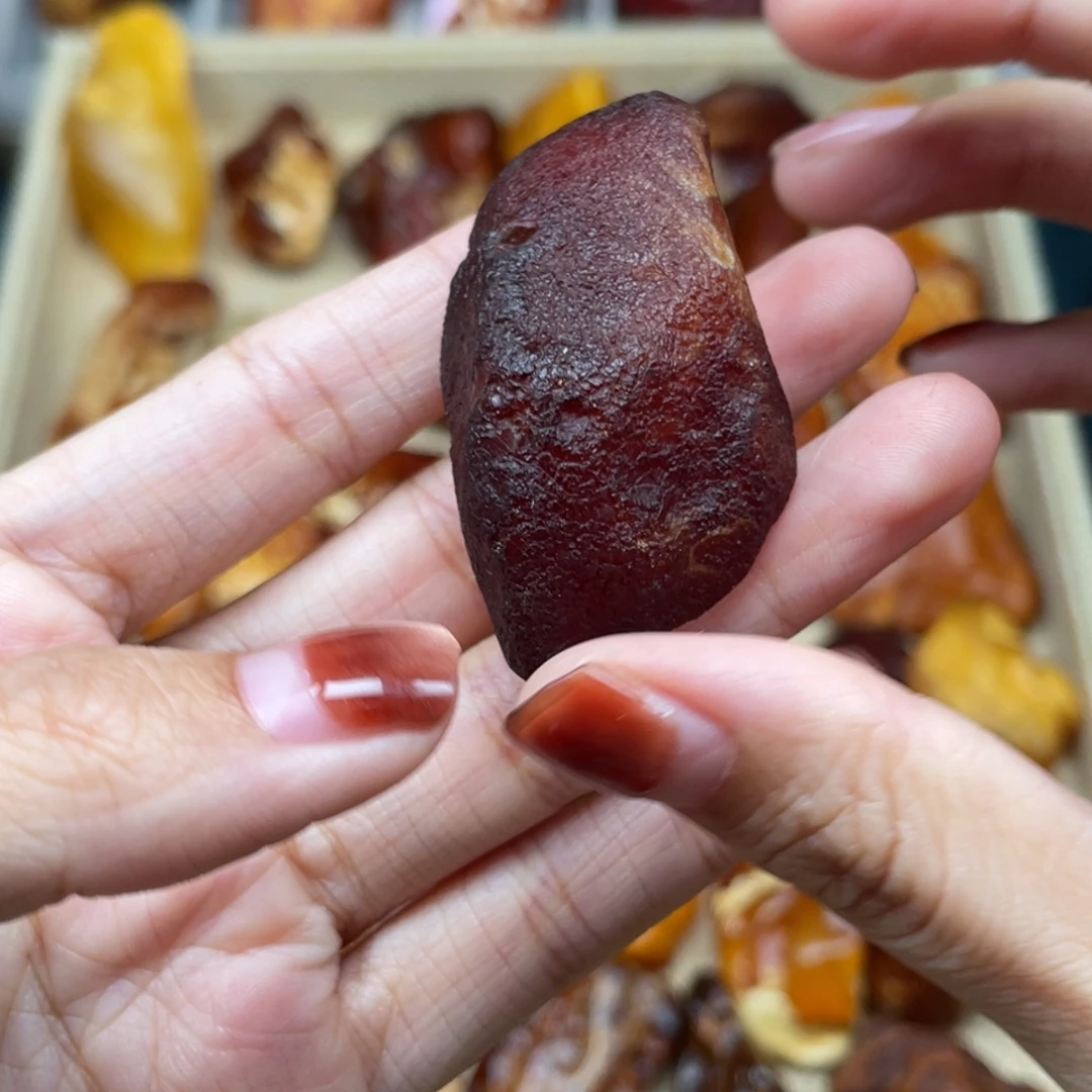 琥珀未镶嵌珠宝奇石