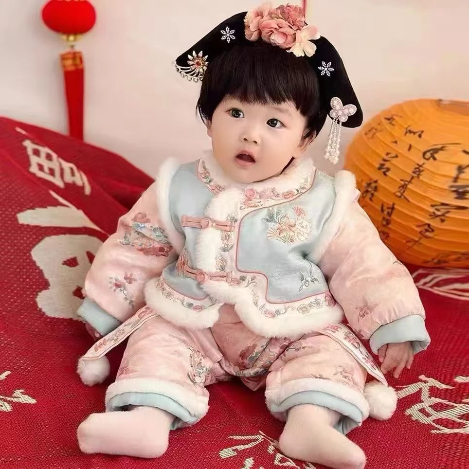 婴幼儿冬季重工刺绣加绒加棉连体长袖女宝宝长爬格格服外出服哈衣