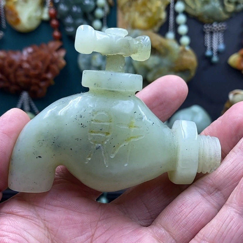 【闪购商品】未镶嵌蛇纹石玉把件