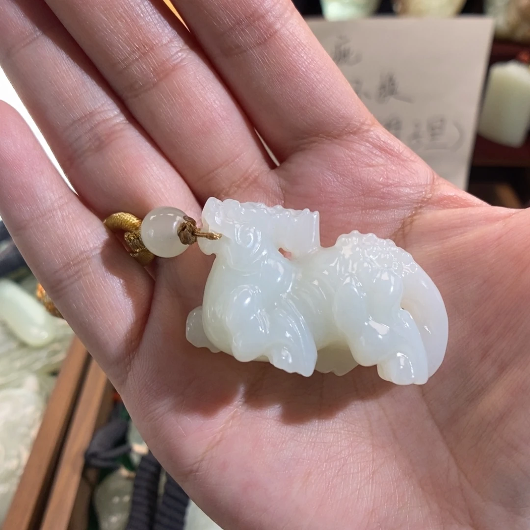 和田玉未镶嵌挂件