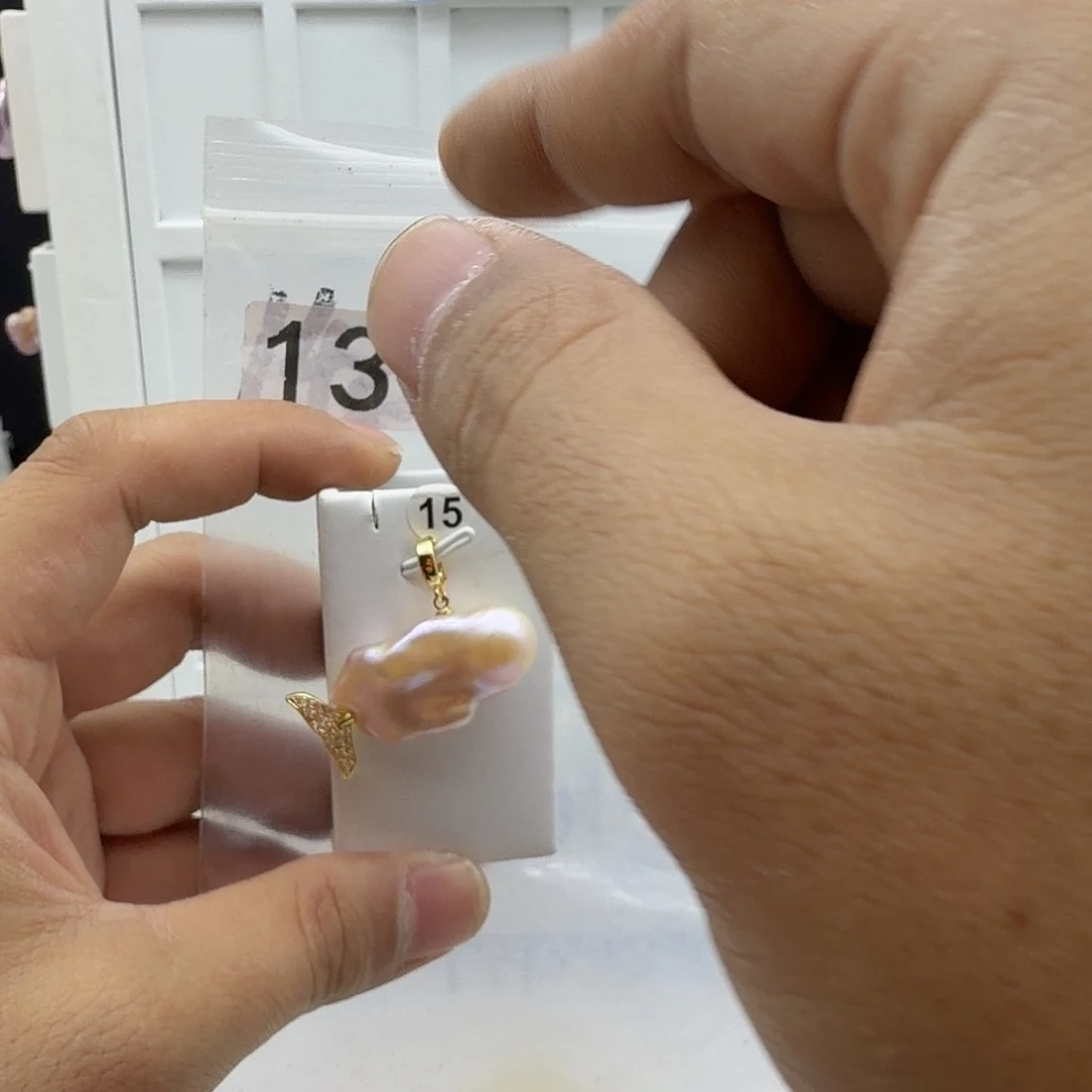 淡水珍珠合金颈饰