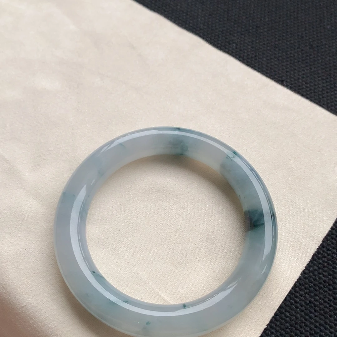 未镶嵌手镯翡翠56.7冰胶飘花