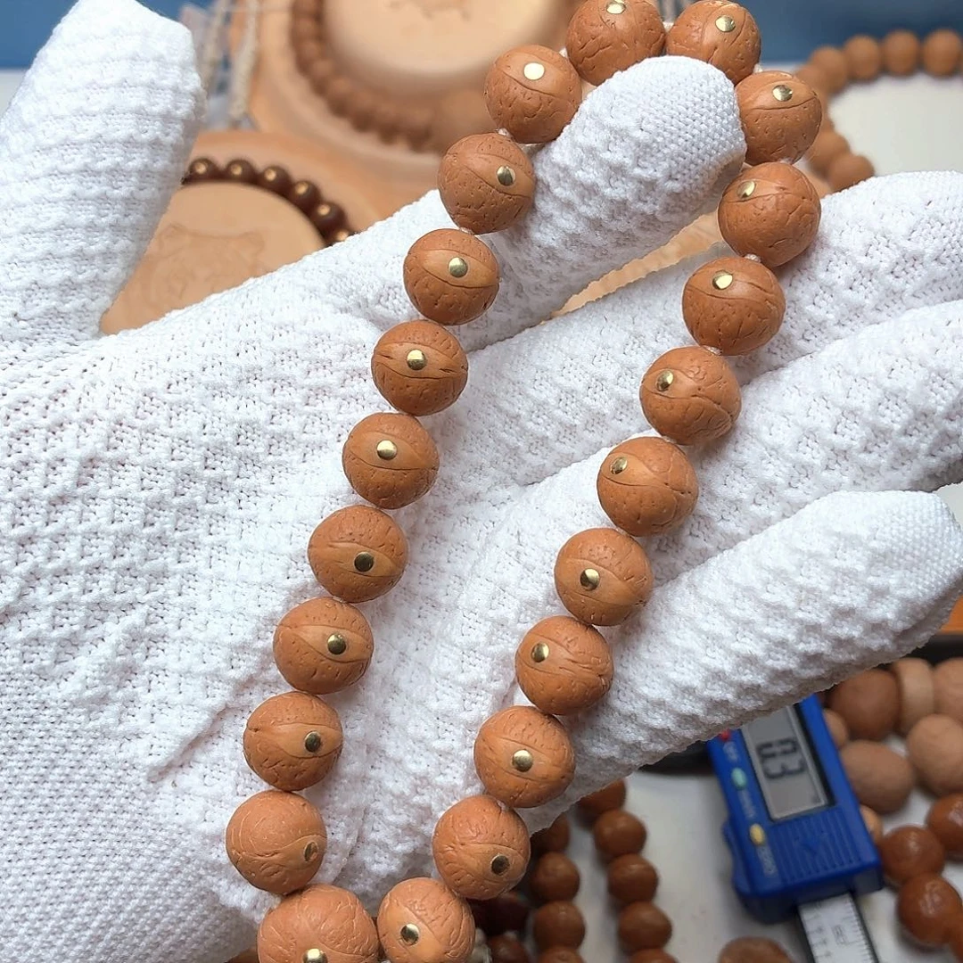 凤眼菩提手串镶嵌铜钉13一物一图