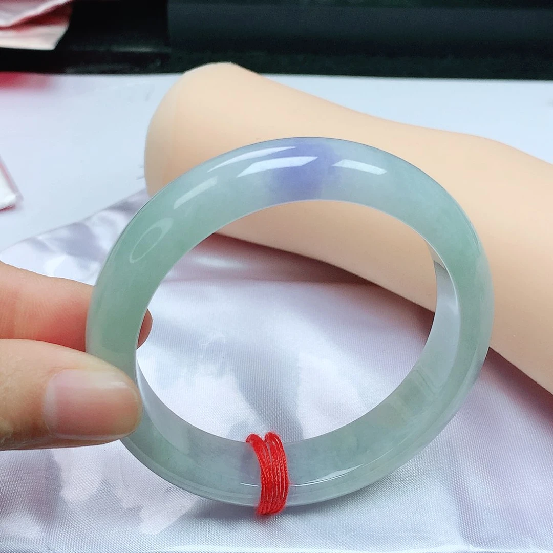 翡翠手镯未镶嵌正5657