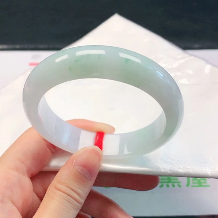 翡翠手镯未镶嵌翡翠手镯53