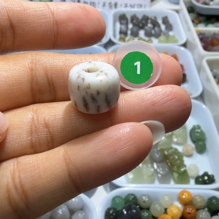 未镶嵌和田玉珠宝半成品