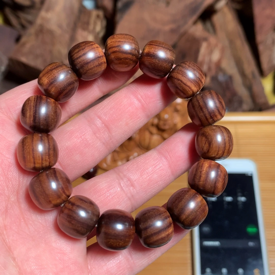 恰***y黄花梨/降香黄檀手串回血海南黄花梨老料