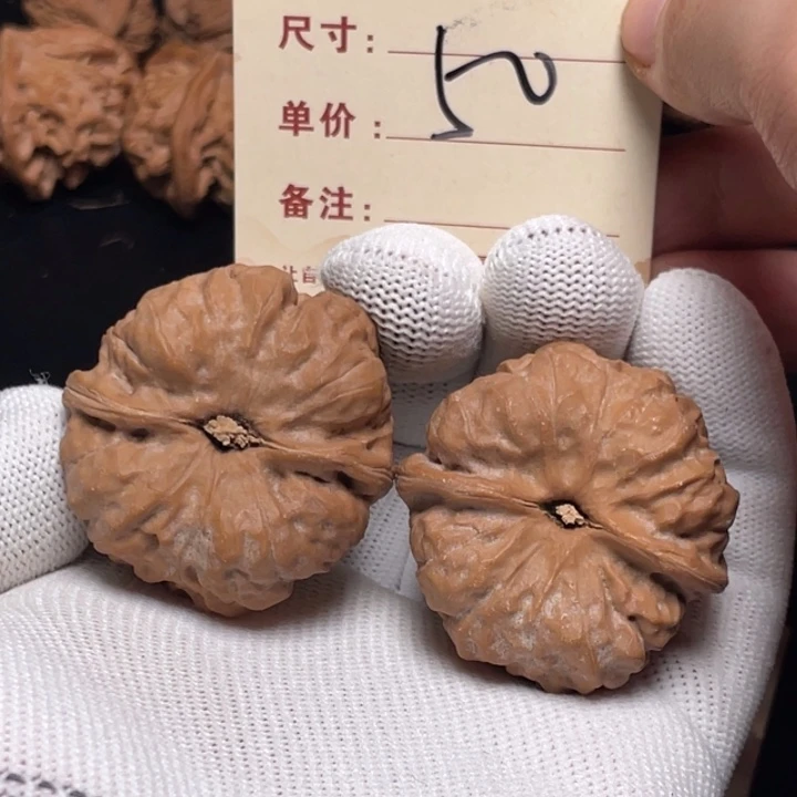 把件文玩核桃蛙蛙38尺白茬50