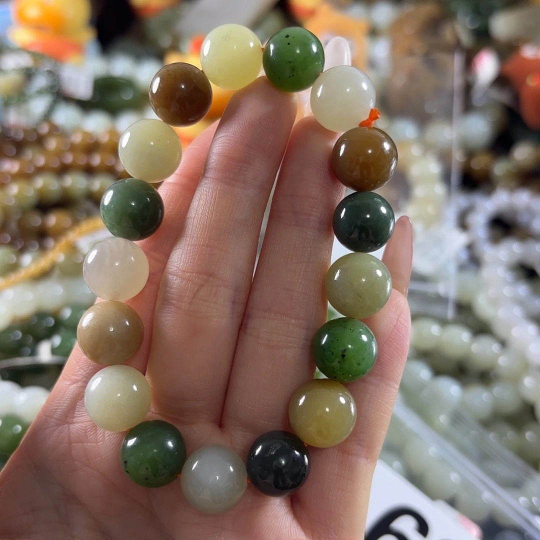 和田玉未镶嵌手串68