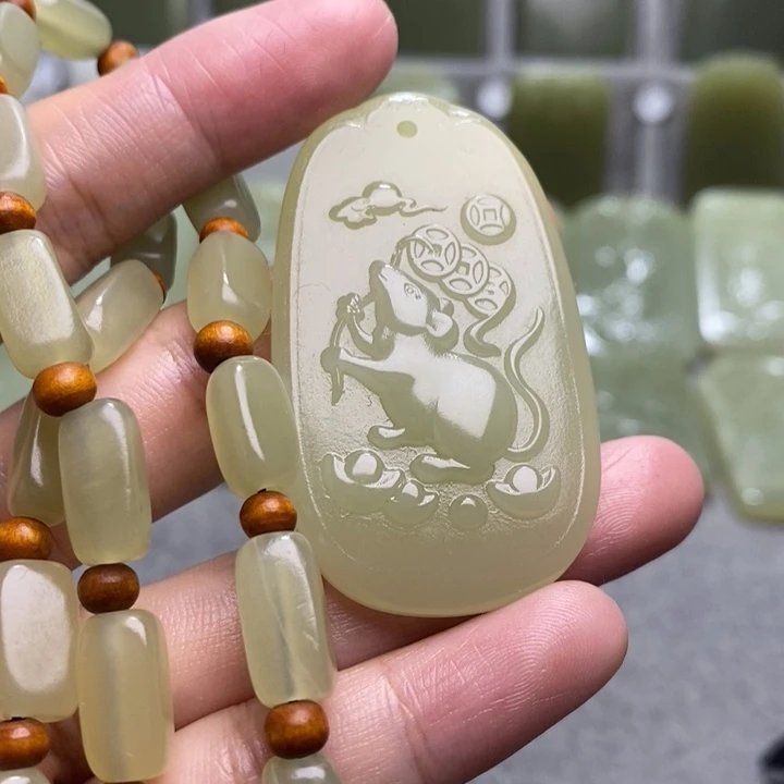随行双面工鼠守护