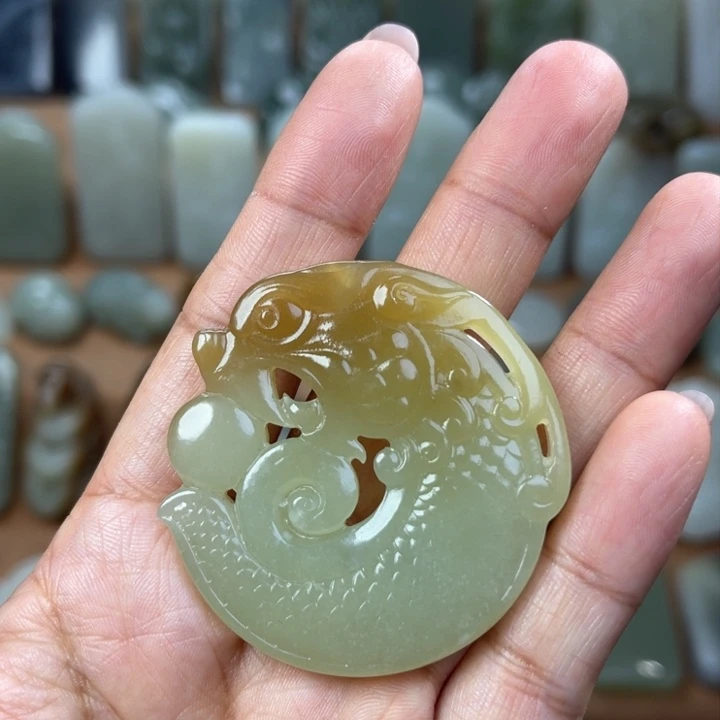 和田玉挂件未镶嵌