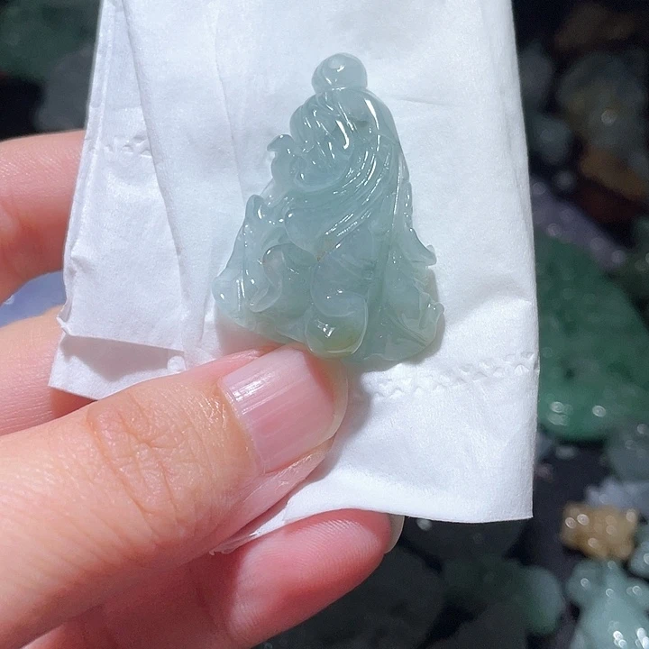 颈饰未镶嵌翡翠天