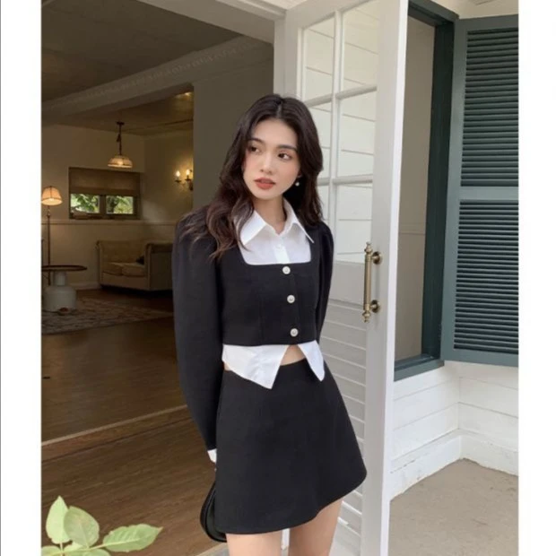 01323-C-3-1-3    新款泡泡袖假两件衬衫高腰半身裙女装两件套