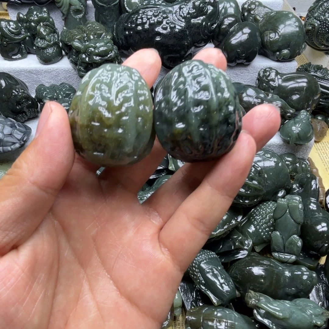 和田玉（糖玉）未镶嵌颈饰