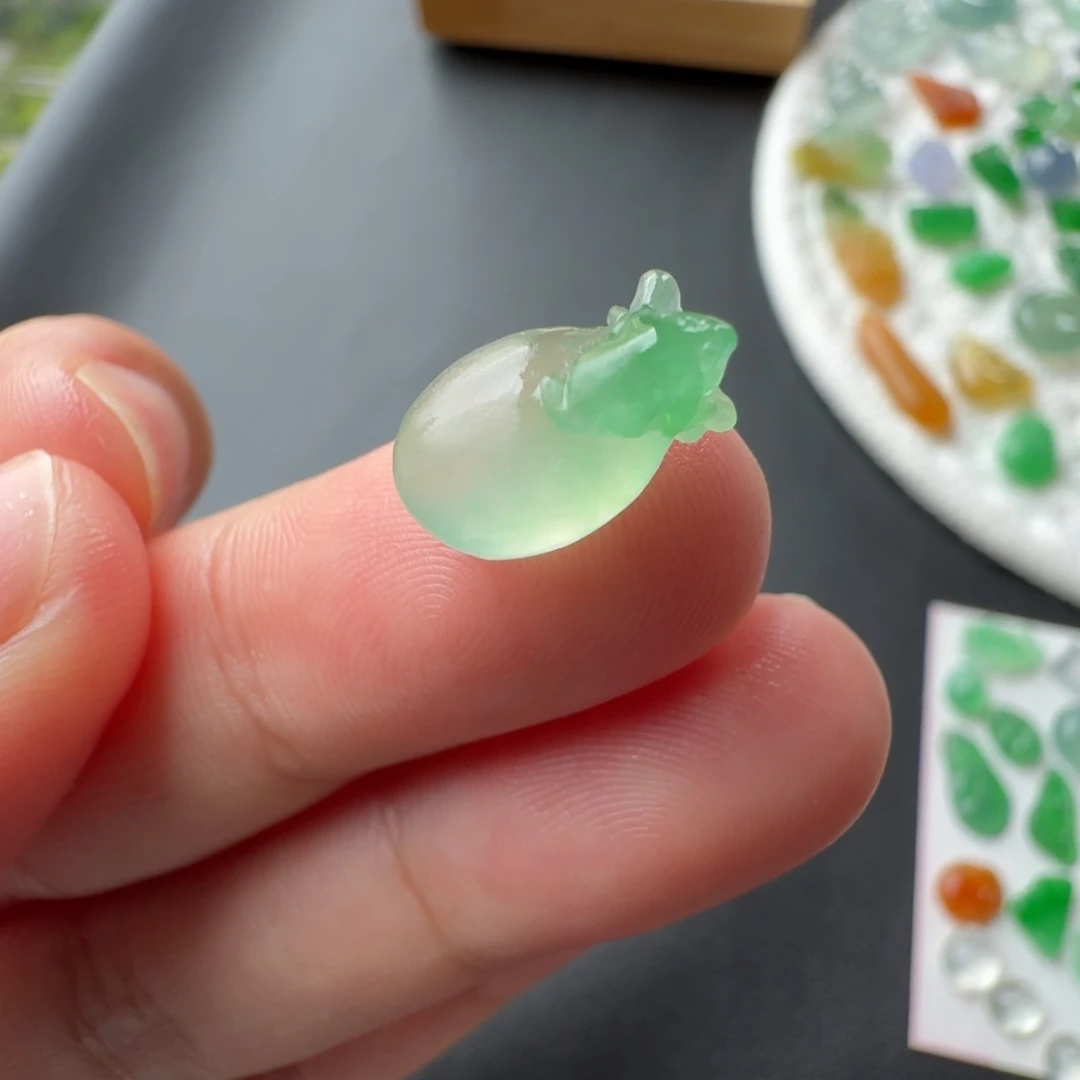 定制翡翠未镶嵌冰种起光福袋金蟾