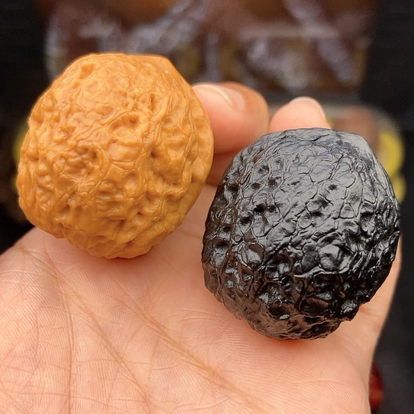【闪购商品】文玩核桃把件40尺蛇皮元宝