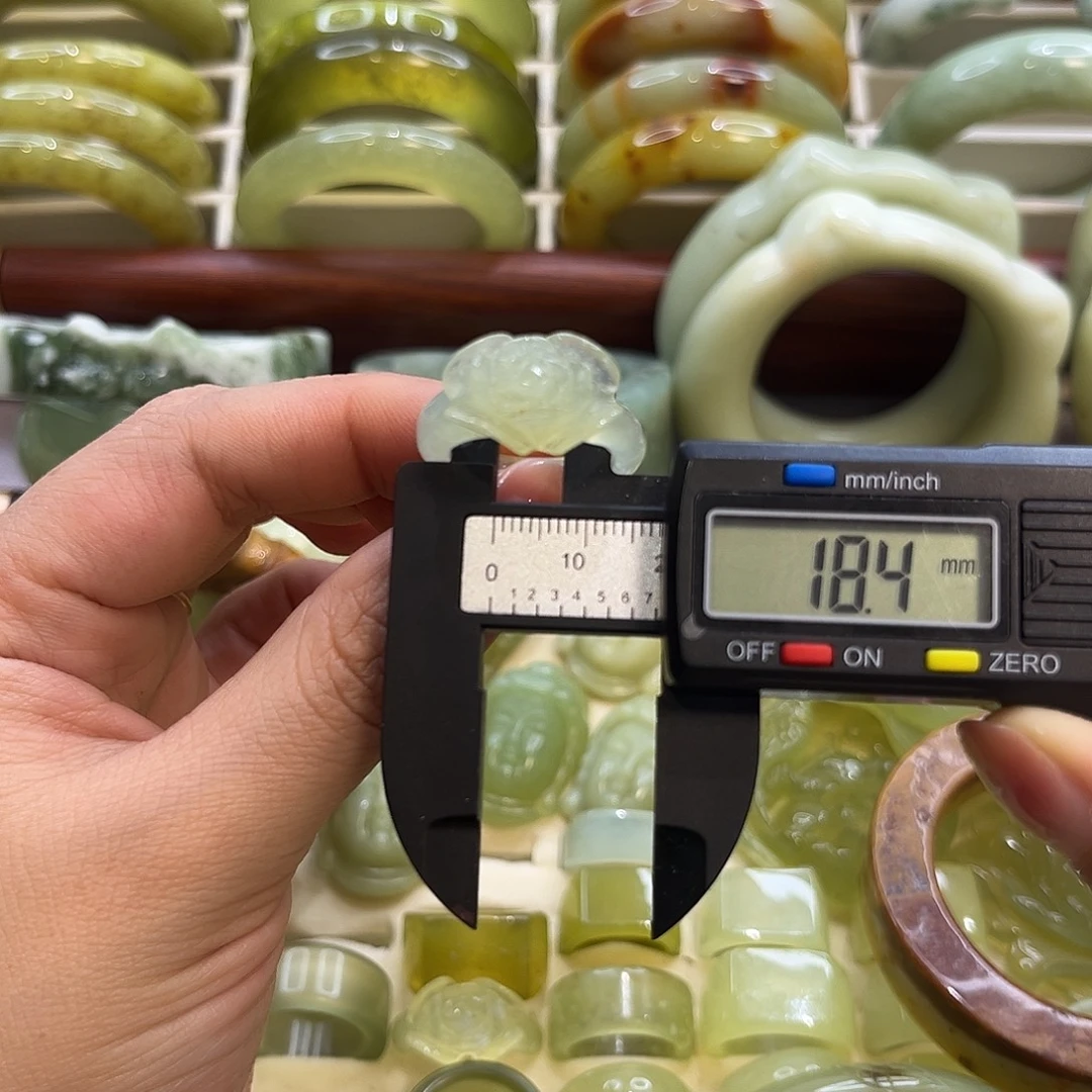 蛇纹石玉未镶嵌手镯10号