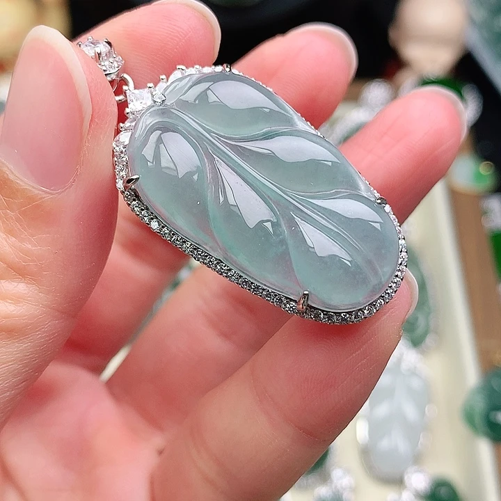 颈饰银S925镶嵌翡翠吊坠