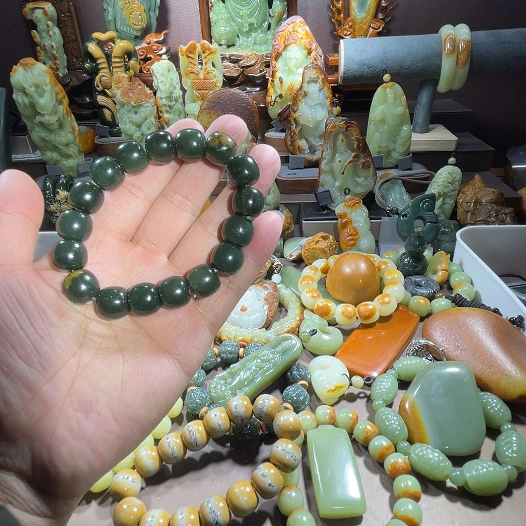 透闪石质玉未镶嵌珠宝奇石