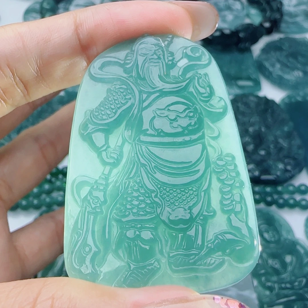颈饰未镶嵌翡翠多样性发货天然的A货翡翠