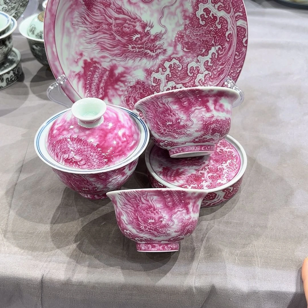 瓷片景德镇瓷器精品陈列