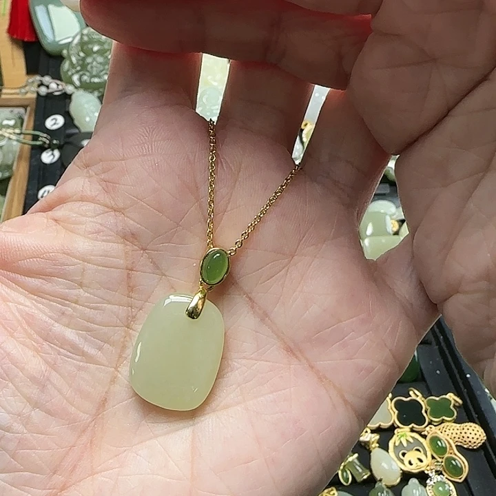 颈饰银S925镶嵌和田玉