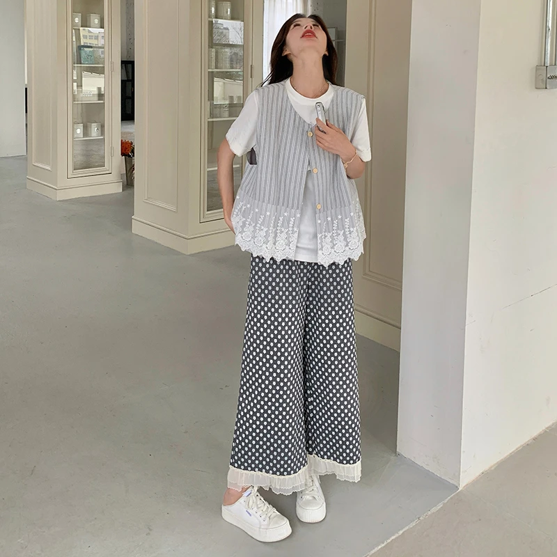 小众独特绝美三件套女夏2025新款韩系蕾丝拼接马甲波点阔腿裤套装