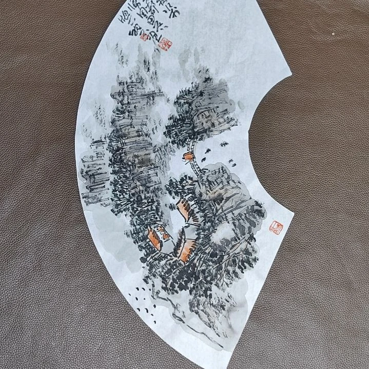 握***山国画丑石水墨山水画