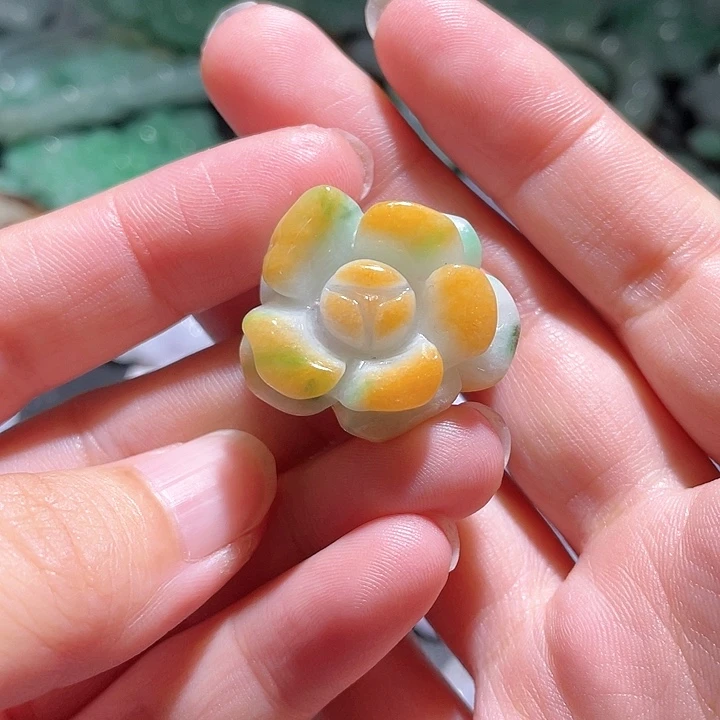 颈饰未镶嵌翡翠天