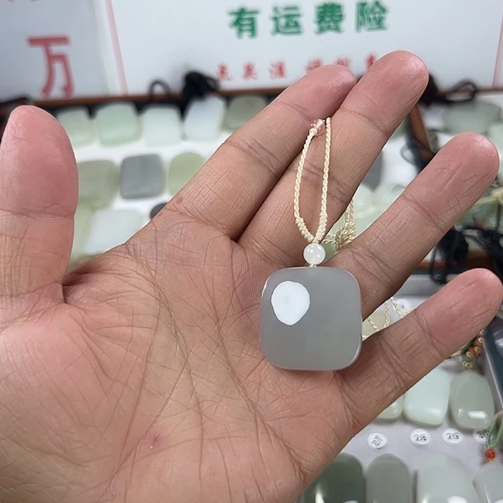 神***阳和田玉未镶嵌颈饰