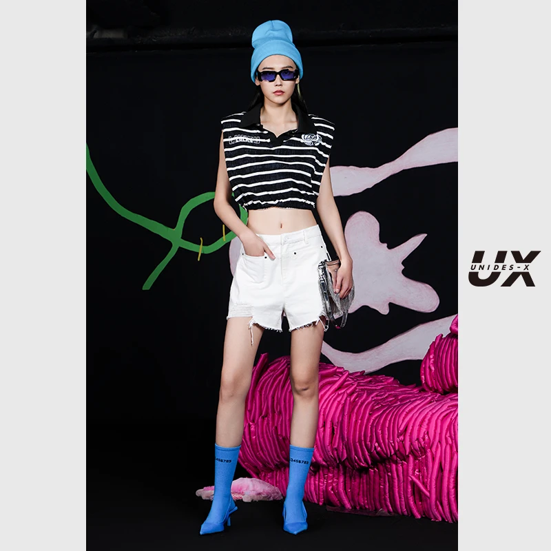 2024夏季新款无袖条纹印花T恤女通勤百搭polo领上衣 时尚单品