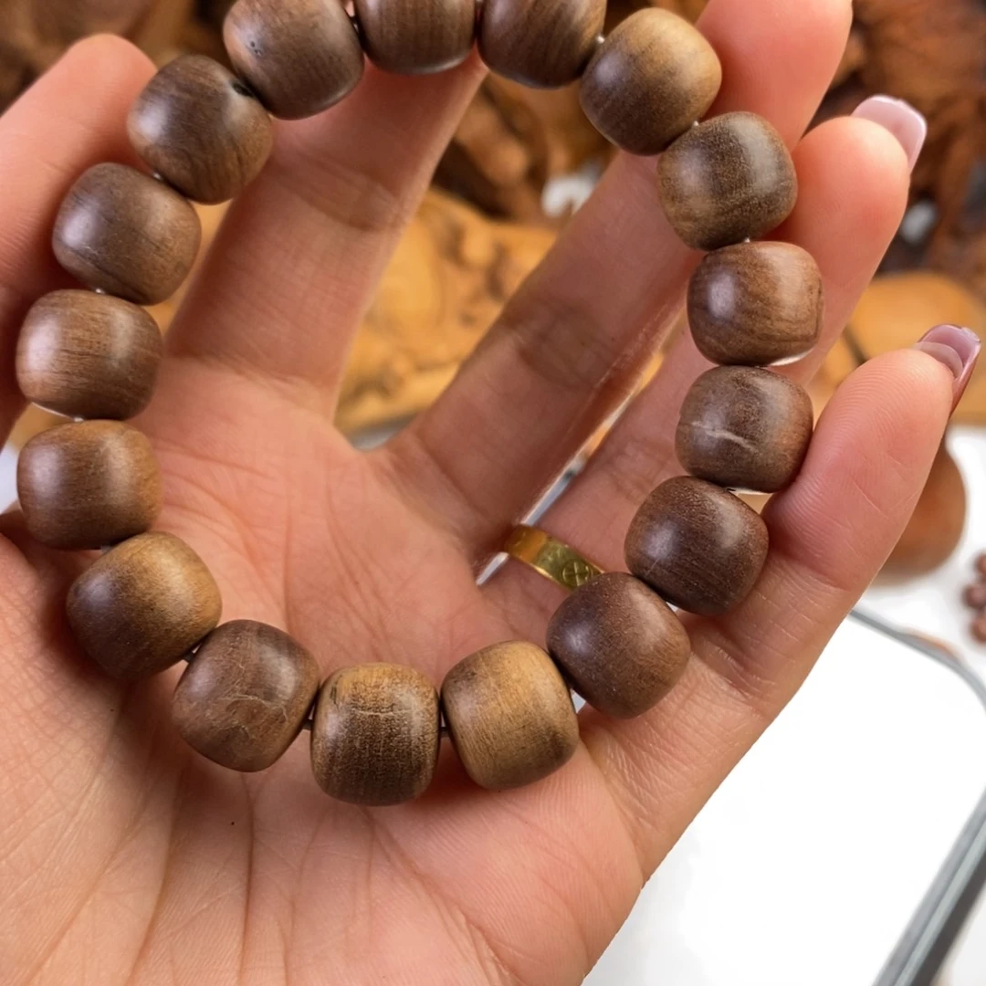 檀香木其他焦糖瑕疵