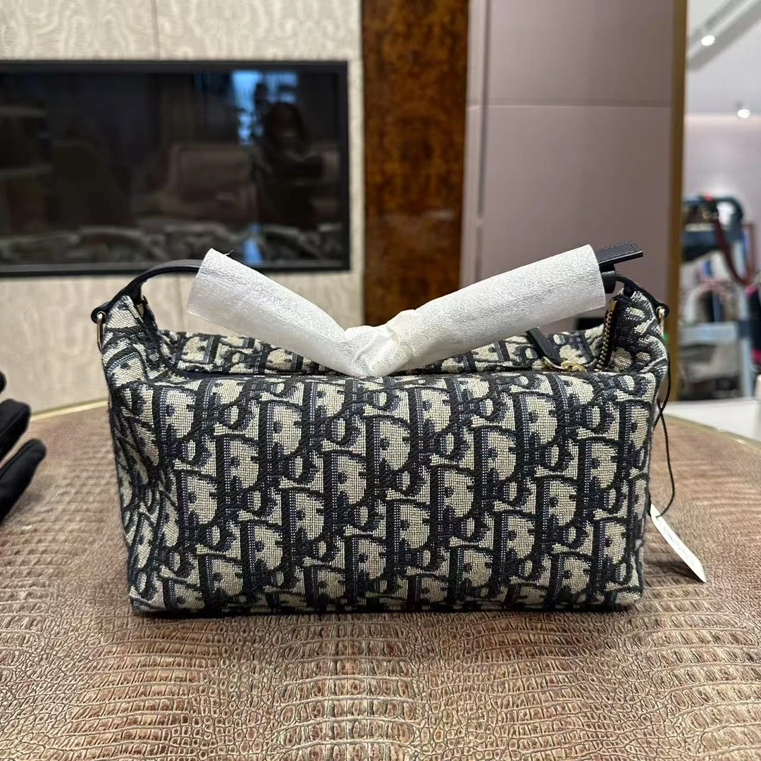全新未使用 DIOR/迪奥 Dior饭盒包/全新/NB13155