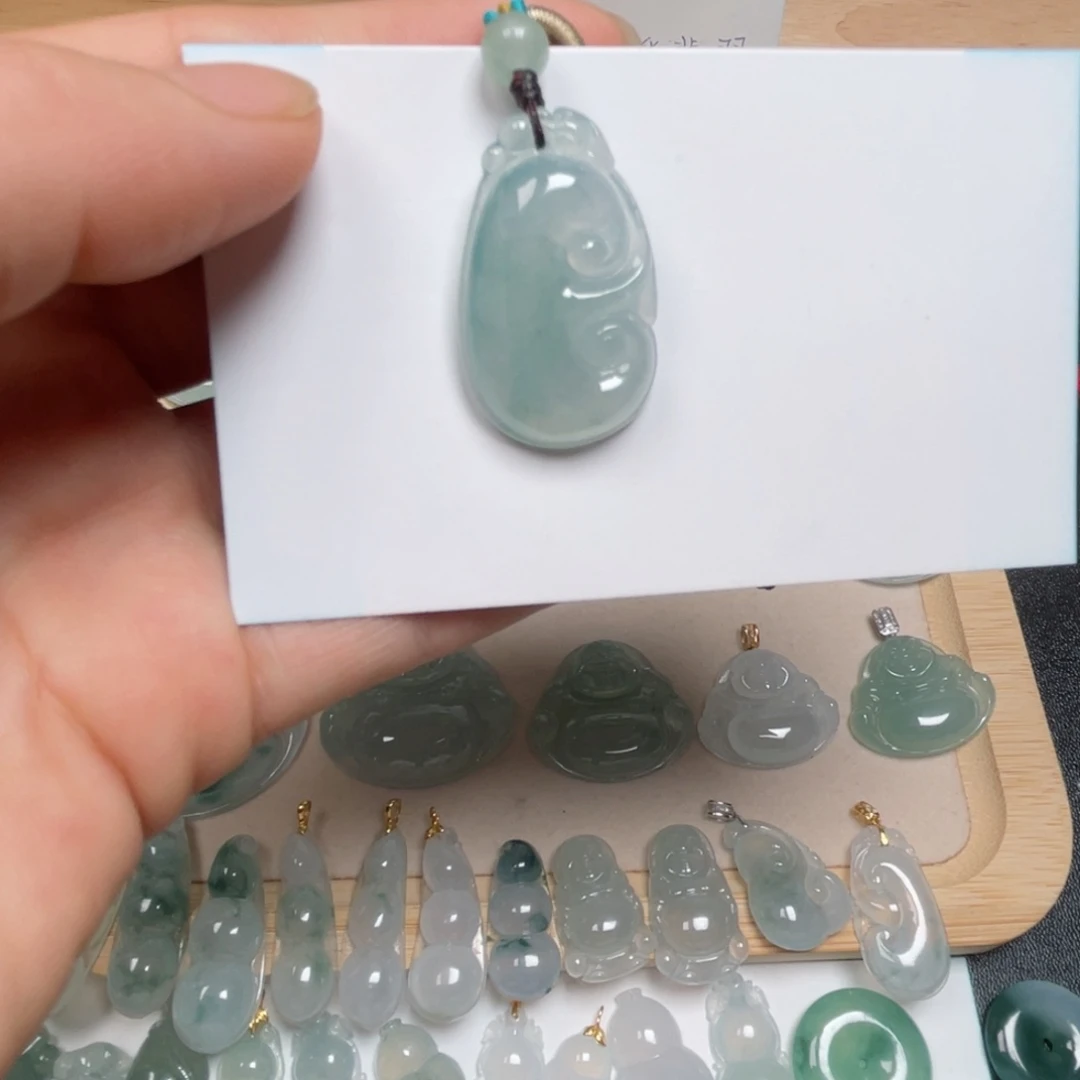 颈饰未镶嵌翡翠翡翠