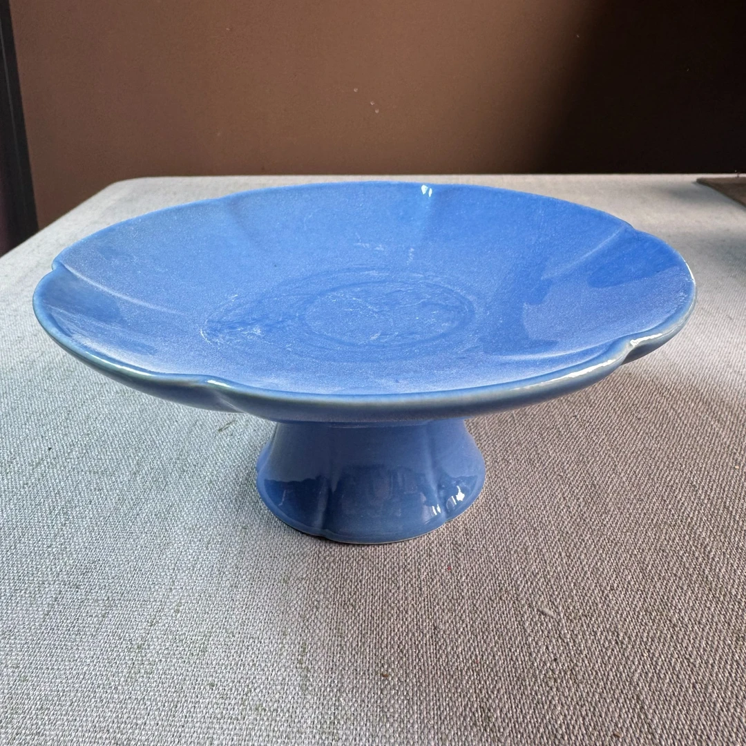 6寸蓝色花口边高脚果盘