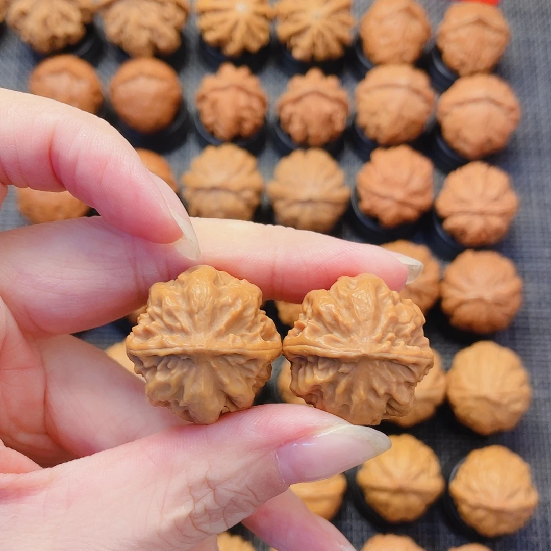 文玩核桃把件霸王龙