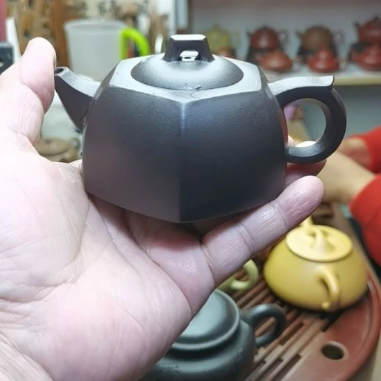 情***濛紫砂茶壶铁砂泥，六方井栏壶，200CC容量