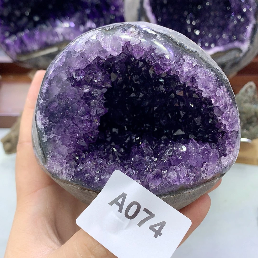 紫晶未镶嵌大型摆件（非配饰）