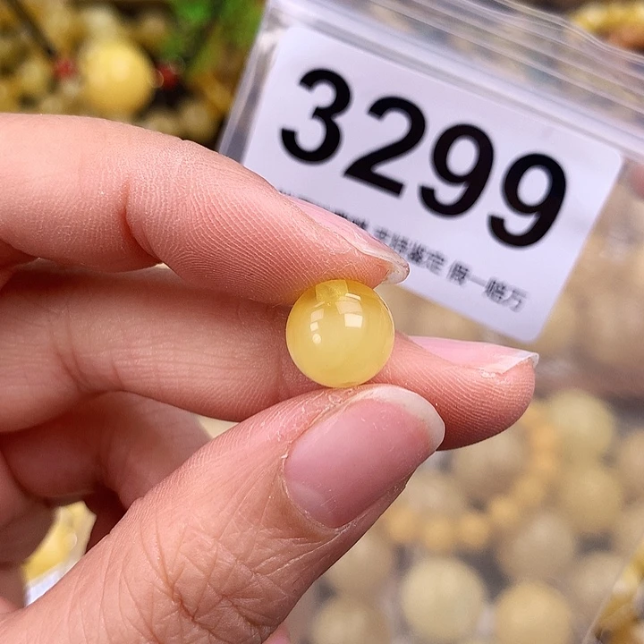 琥珀未镶嵌珠宝奇石10