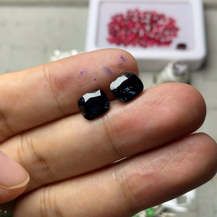 定制尖晶石未镶嵌孔雀蓝尖晶石5.8ct
