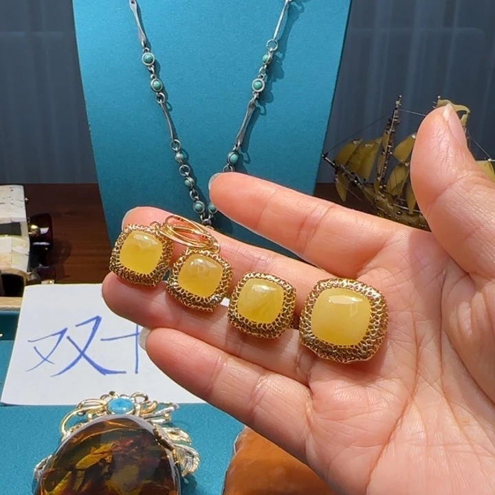 琥珀未镶嵌颈饰波兰设计款琥珀蜜蜡