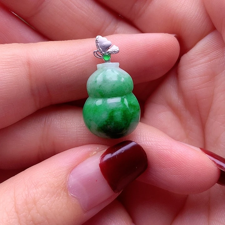 翡翠颈饰18K金镶嵌翡翠