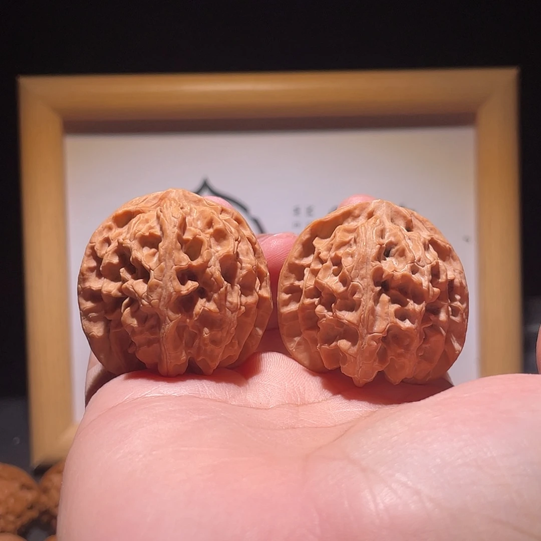 文玩核桃把件40全品苹果园