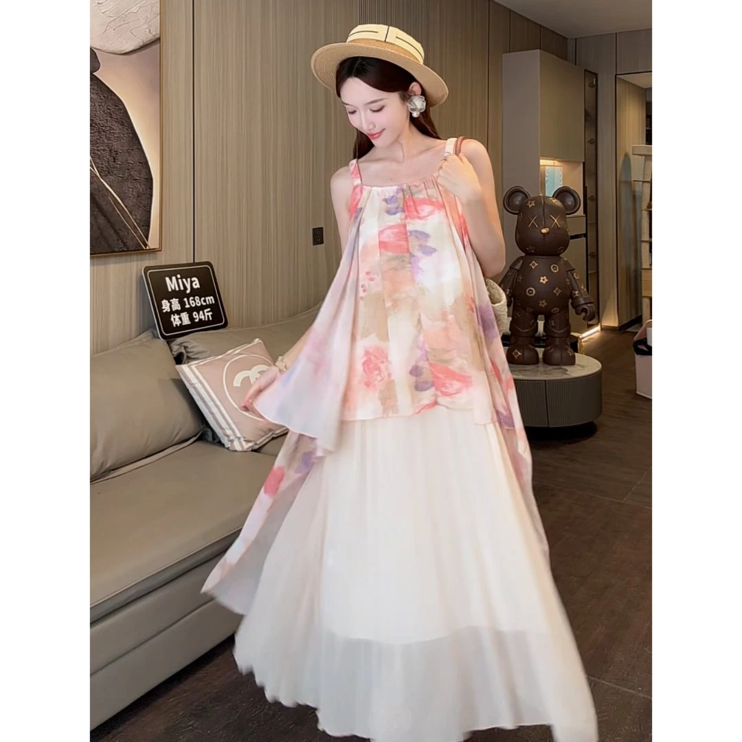 百褶吊带显瘦连衣裙女夏无袖网纱海边长裙小众设计感20C24C